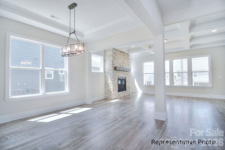 Spacious, unfurnished interior of a new home in Edmunds Farm, Clover (Image 40).