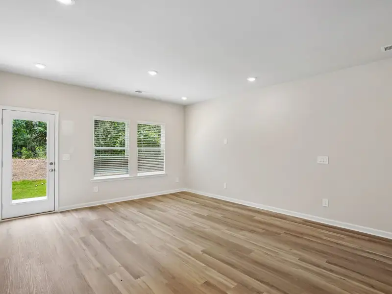 Spacious, unfurnished interior of a new home in Artisan Walk, Fairburn (Image 15).