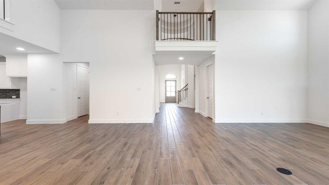 Image 24 of a home in North Sky 65'. Image 24 of a home in North Sky 65'.