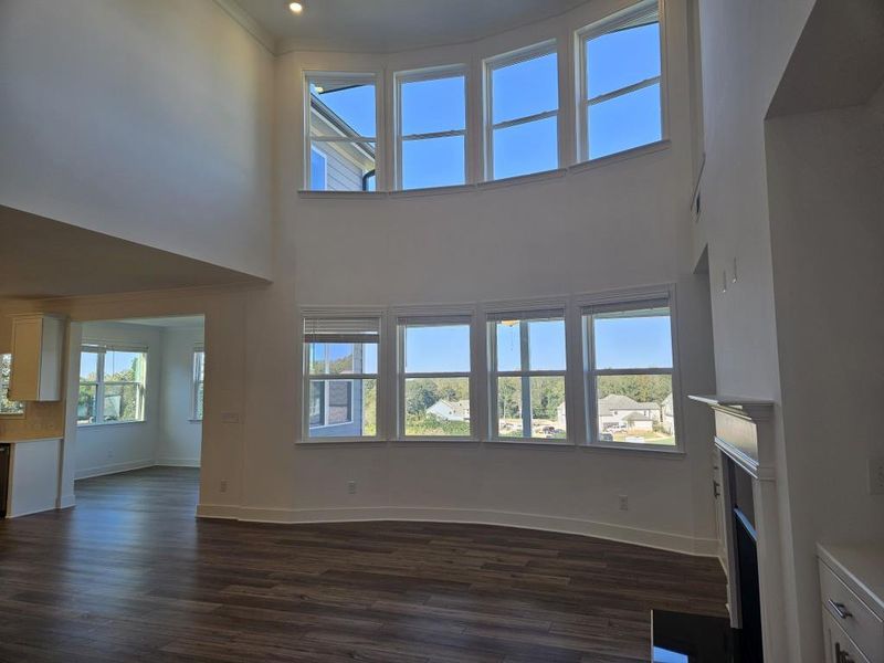 Spacious, unfurnished interior of a new home in Deer Valley, Canton (Image 10).