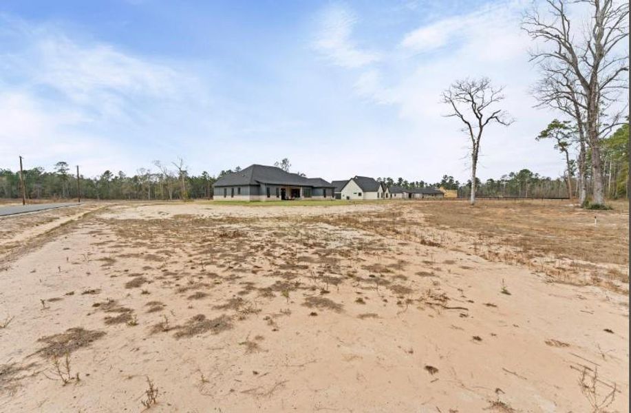 Site preparation for new homesites in , Conroe (Image 37).