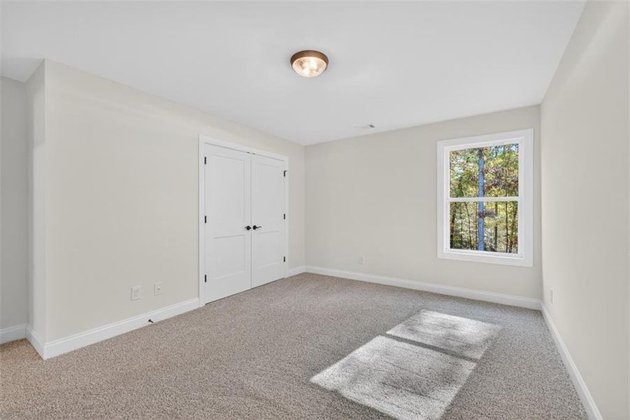 Spacious, unfurnished interior of a new home in , Jefferson (Image 40).