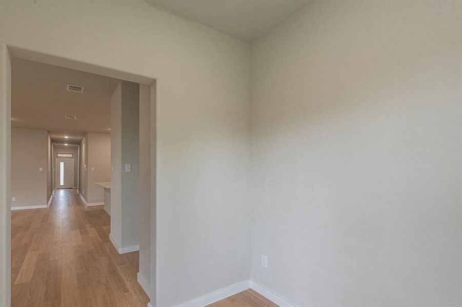 Spacious, unfurnished interior of a new home in Elevon, Lavon (Image 22).