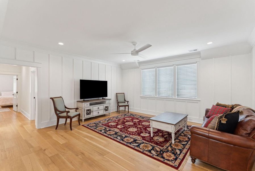 Furnished interior view inside a new home in Daniel Island Park, Charleston (Image 42).
