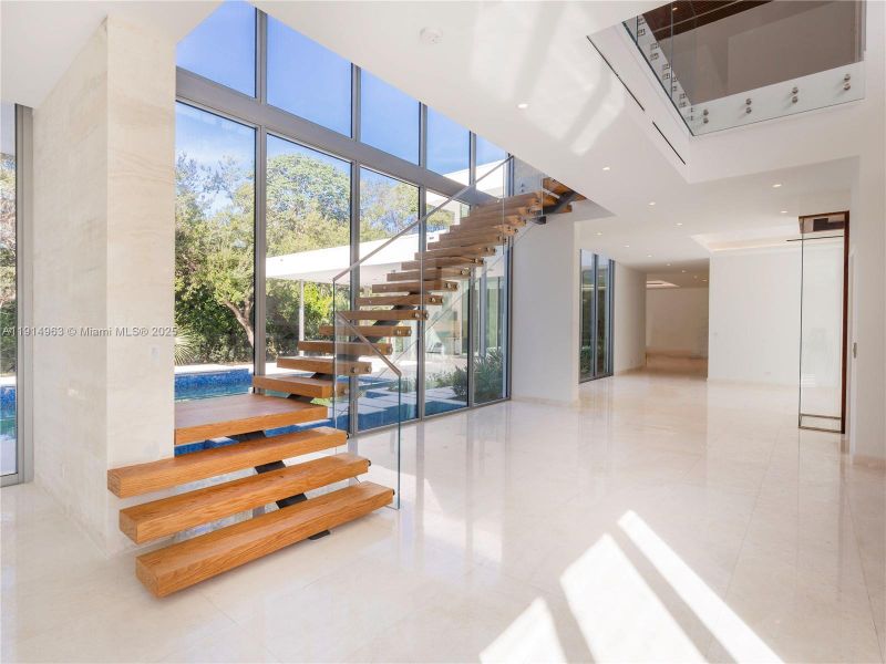 Community amenities in , Pinecrest (Image 52).