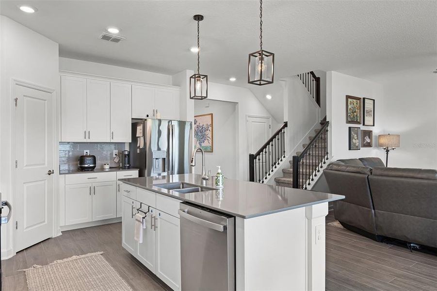 Furnished interior view inside a new home in , Orlando (Image 37).