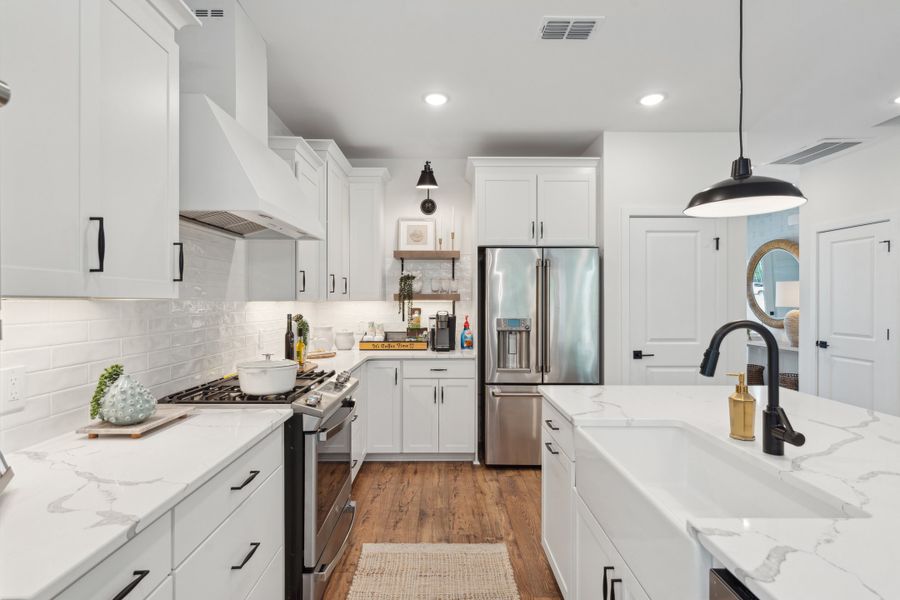 Kitchen with matte black finishes