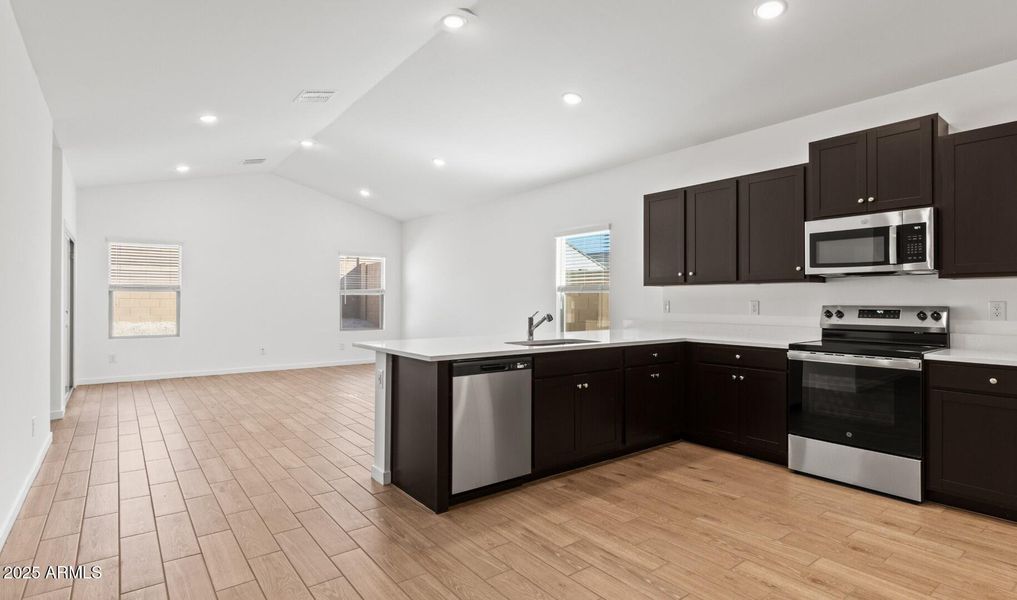 MR Lot #64 Kitchen 4 (Large) MR Lot #64 Kitchen 4 (Large)