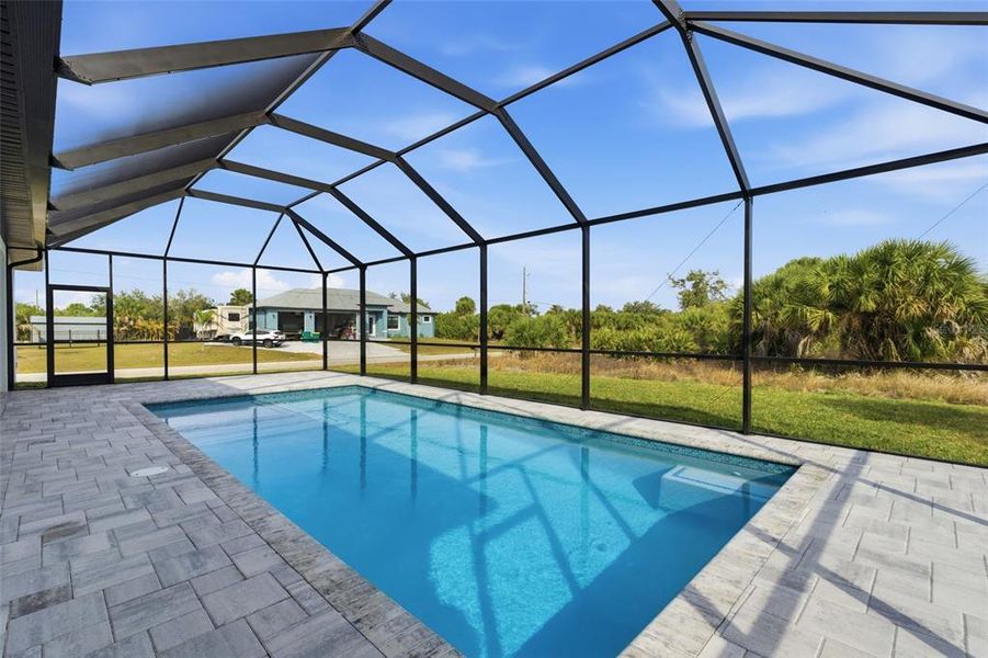 Exterior details and patio area of a home in , Port Charlotte (Image 4).