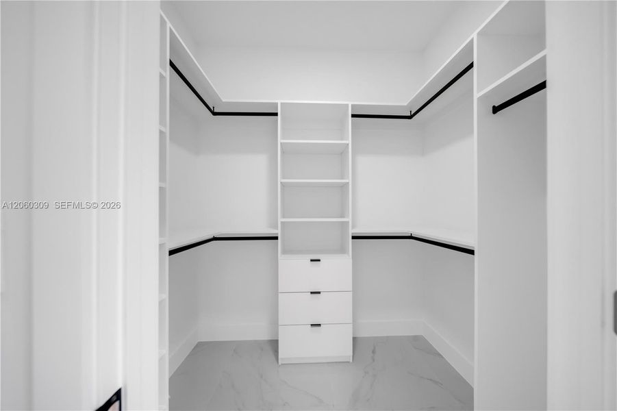Spacious, unfurnished interior of a new home in , Lehigh Acres (Image 41).