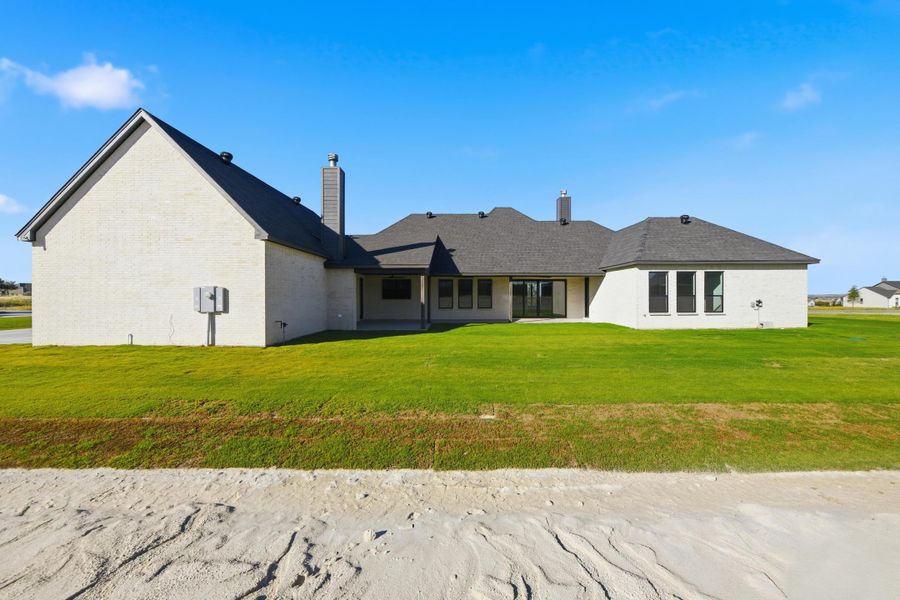 Front exterior of a new home in Aledo Heights - Aledo ISD, Aledo, TX, highlighting curb appeal (Image 28).