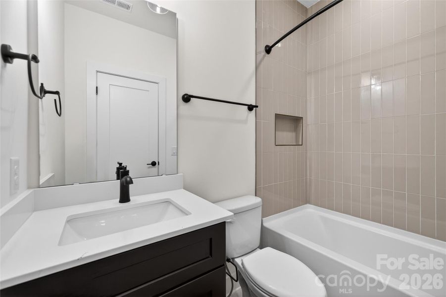 Images are for example purposes only. Finishes and layouts vary per home and are subject to change. Purchase agreements are the sole means of representation for what is included.