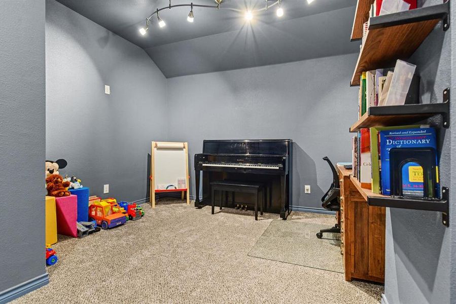 Furnished interior view inside a new home in , Anna (Image 21).