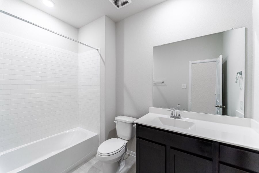 Furnished interior view inside a new home in Canterra Creek, Rosharon (Image 8).