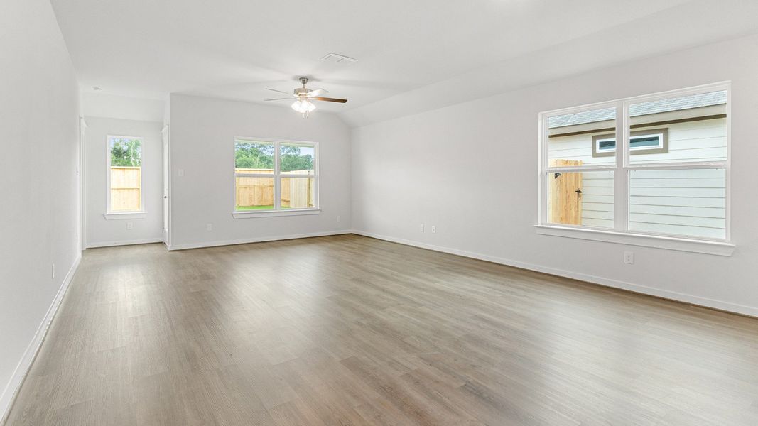 Representative furnished interior of a home built from the Kimbell by Brightland Homes in Mostyn Springs, Magnolia (Image 9).