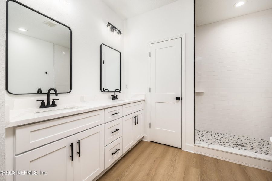 Furnished interior view inside a new home in , Keystone Heights (Image 9).