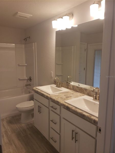 Furnished interior view inside a new home in Royal Highlands, Weeki Wachee (Image 6).