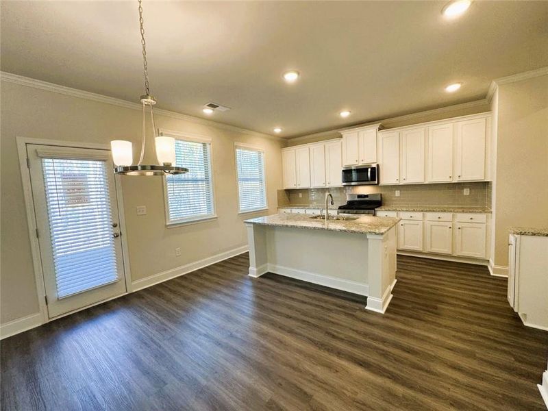 Furnished interior view inside a new home in Paces Estates, Lithia Springs (Image 9).