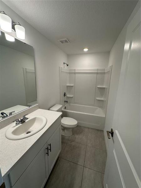 Furnished interior view inside a new home in Edgestone at Artisan Lakes, Palmetto (Image 6).