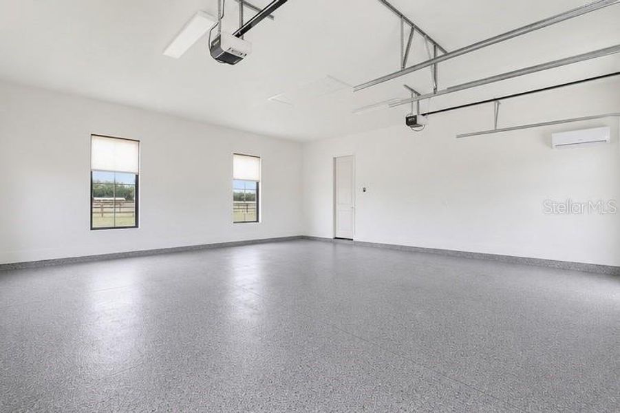Spacious, unfurnished interior of a new home in , Alachua (Image 20).