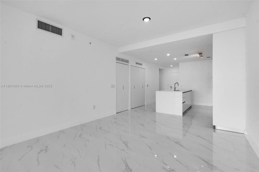 Spacious, unfurnished interior of a new home in Aria Reserve, Miami (Image 26). Spacious, unfurnished interior of a new home in Aria Reserve, Miami (Image 26).