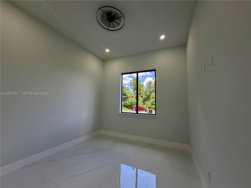 Spacious, unfurnished interior of a new home in , Lehigh Acres (Image 20). Spacious, unfurnished interior of a new home in , Lehigh Acres (Image 20).