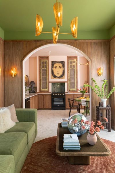 Furnished interior view inside a new home in , Galveston (Image 25).