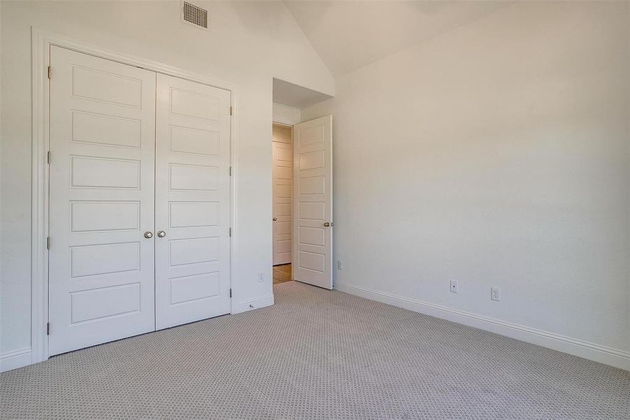 Spacious, unfurnished interior of a new home in , Burleson (Image 22). Spacious, unfurnished interior of a new home in , Burleson (Image 22).