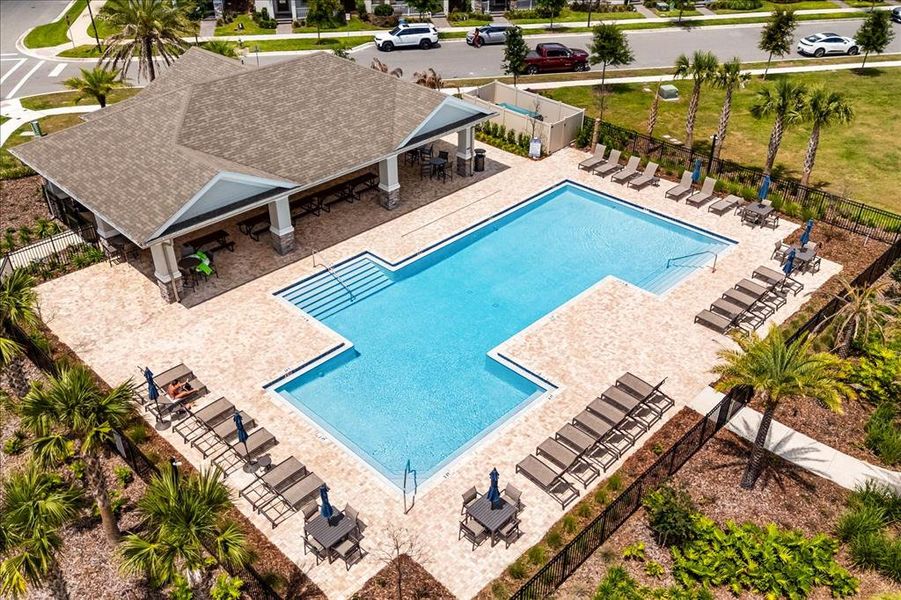 Community amenities in , Winter Garden (Image 32).
