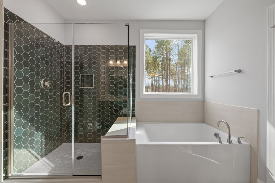 Representative furnished interior of a home built from the The Hampton by RobuckHomes in Baylee Ridge, Selma (Image 98).