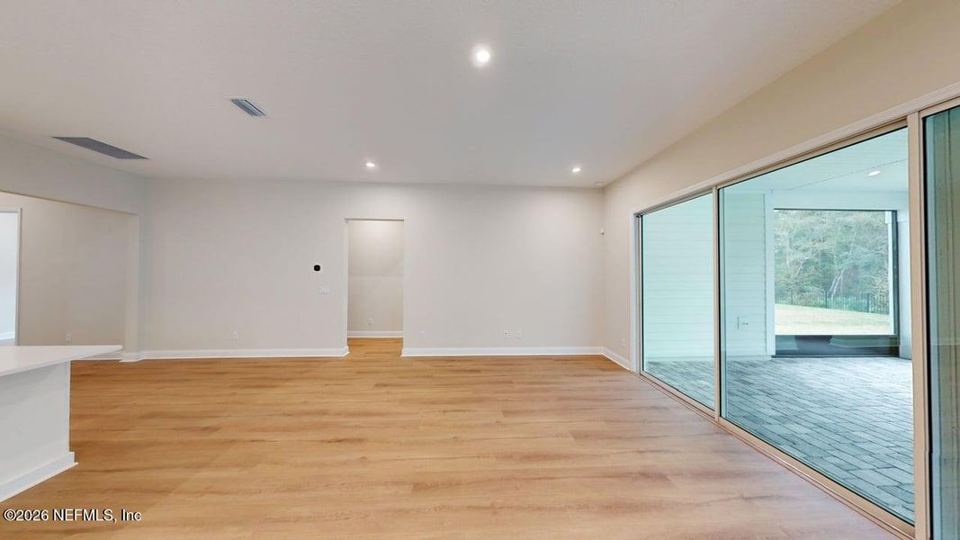 Spacious, unfurnished interior of a new home in RiverTown, St. Johns (Image 18).