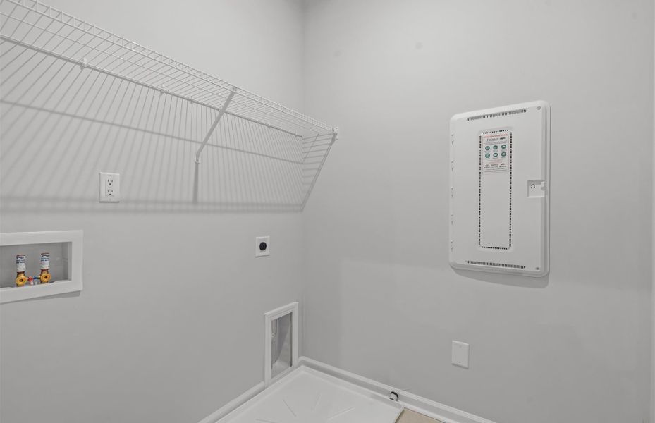 Spacious, unfurnished interior of a new home in Indigo Park, Easley (Image 15).