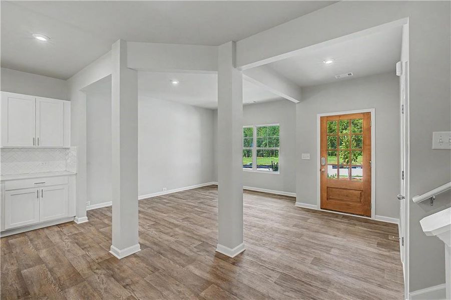 Spacious, unfurnished interior of a new home in Meadow Pines, Dallas (Image 20).