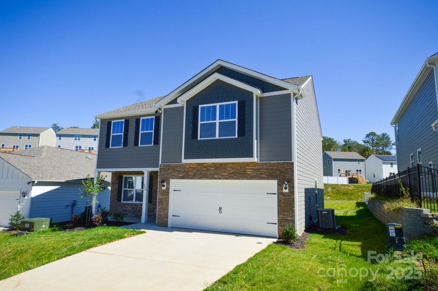 Image 34 of a home in Rydele Heights.