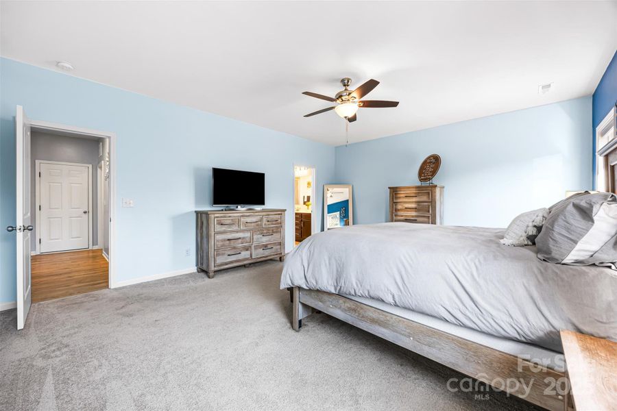 Furnished interior view inside a new home in , York (Image 31).