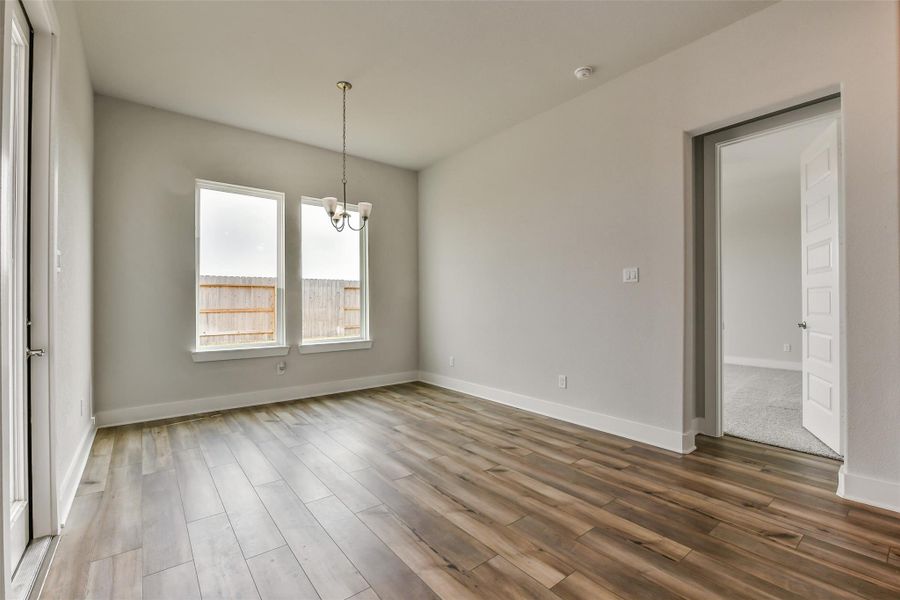 Spacious, unfurnished interior of a new home in , Texas City (Image 22).