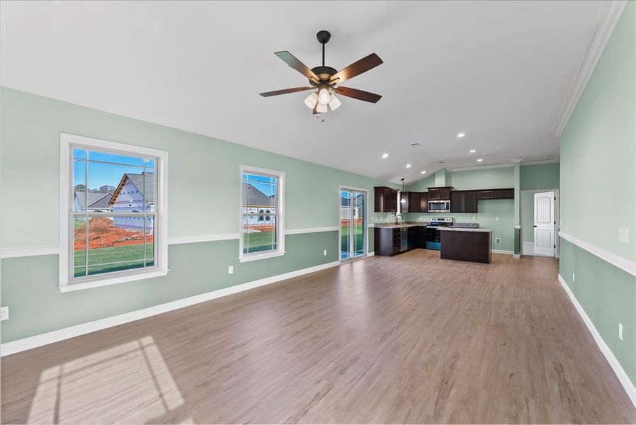 Representative unfurnished interior of a home built from the Rozlynn by Enchanted Homes in New Prospect Haven, Inman (Image 25).