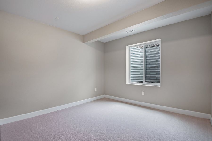 Spacious, unfurnished interior of a new home in Reunion, Commerce City (Image 23).