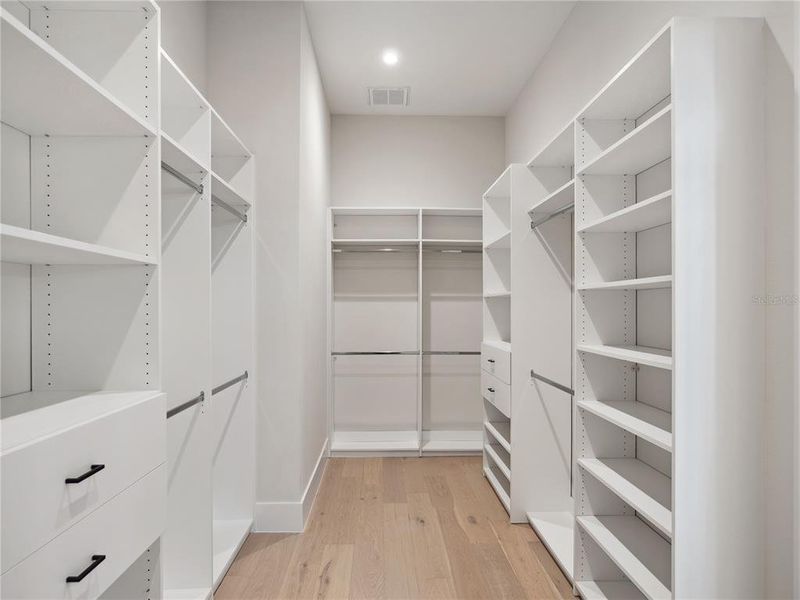 Image 52 of a home in Lake Sheen Sound.