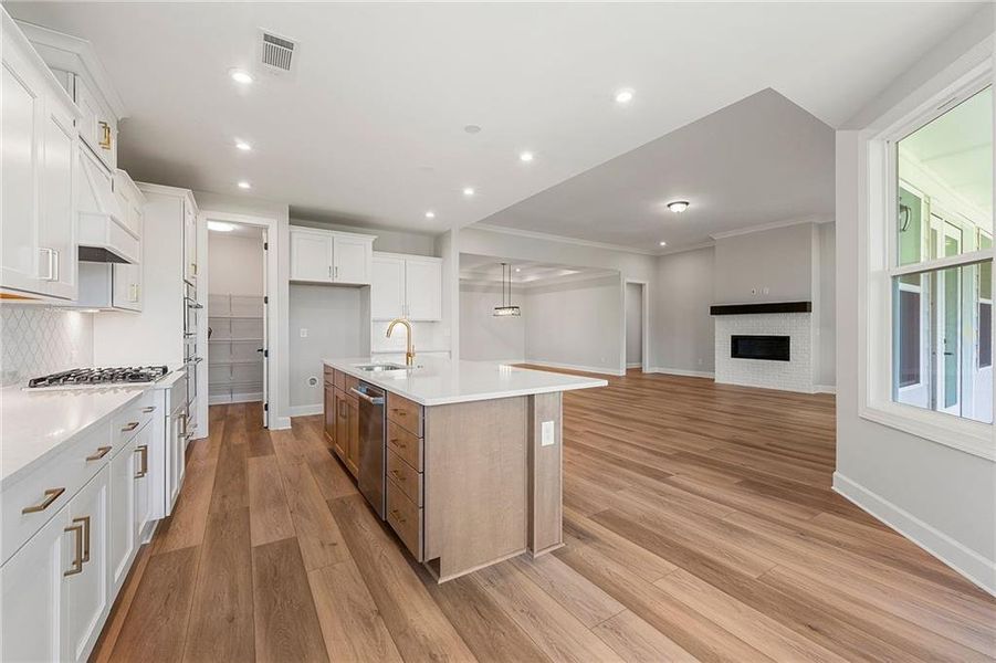 Furnished interior view inside a new home in Cresswind Georgia at Twin Lakes, Hoschton (Image 7). Furnished interior view inside a new home in Cresswind Georgia at Twin Lakes, Hoschton (Image 7).