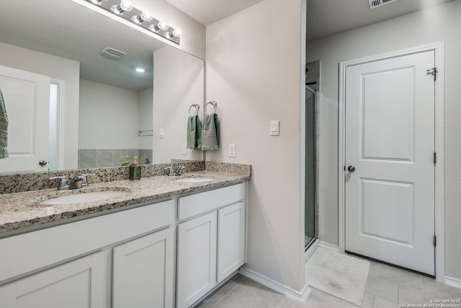 Furnished interior view inside a new home in Copper Canyon, Bulverde (Image 7). Furnished interior view inside a new home in Copper Canyon, Bulverde (Image 7).