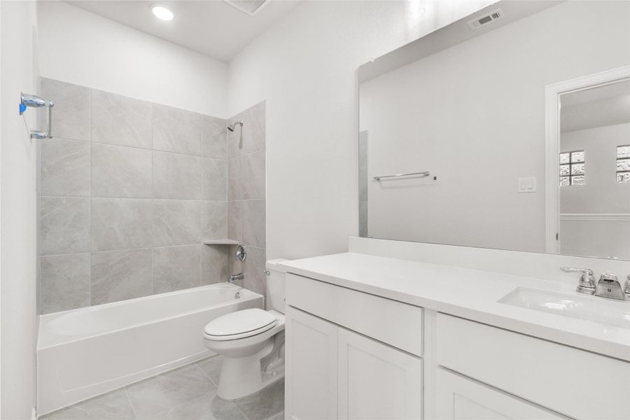 Furnished interior view inside a new home in Park at Eldridge, Sugar Land (Image 14). Furnished interior view inside a new home in Park at Eldridge, Sugar Land (Image 14).