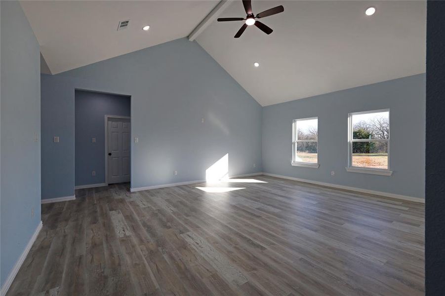 Spacious, unfurnished interior of a new home in , Whitney (Image 12).