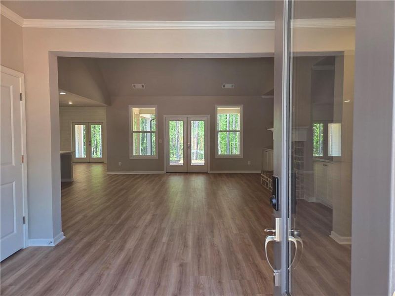 Spacious, unfurnished interior of a new home in , Bethlehem (Image 14).