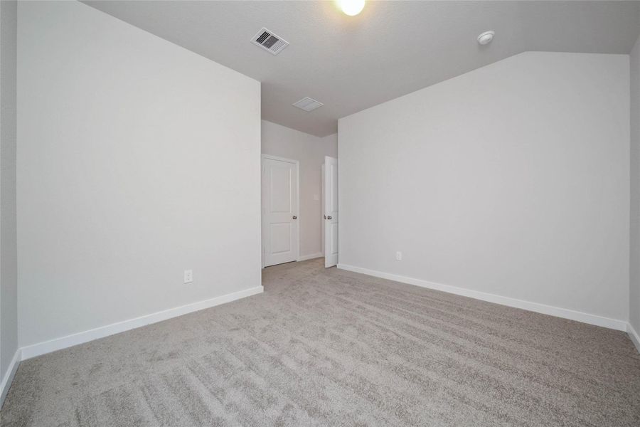 Spacious, unfurnished interior of a new home in , New Caney (Image 11).