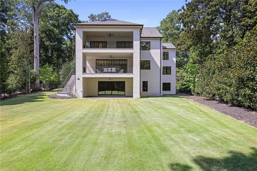 Image 43 of a home in .