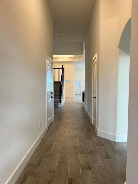A long corridor to enhance privacy of bedrooms and common areas