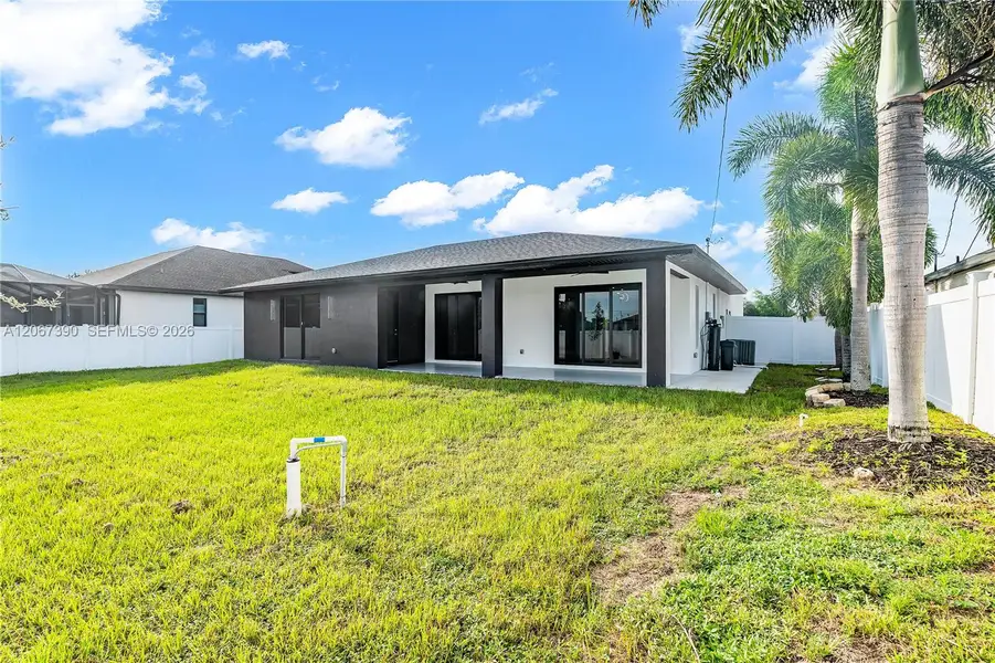 Exterior details and patio area of a home in , Cape Coral (Image 25). Exterior details and patio area of a home in , Cape Coral (Image 25).