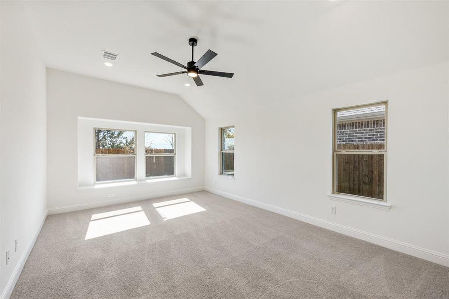 Spacious, unfurnished interior of a new home in Willow Wood Classic 50, McKinney (Image 20).