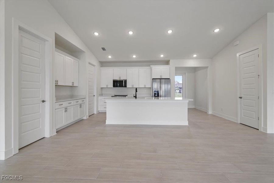 Image 41 of a home in Cape Coral.